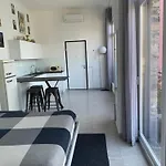 Bed and Breakfast Nest On The 3*