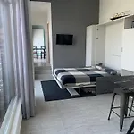 Bed and Breakfast Nest On The 3*