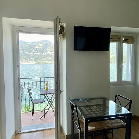 Nest On The לינה וארוחת בוקר