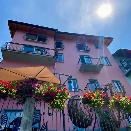 Bed & Breakfast Nest On The