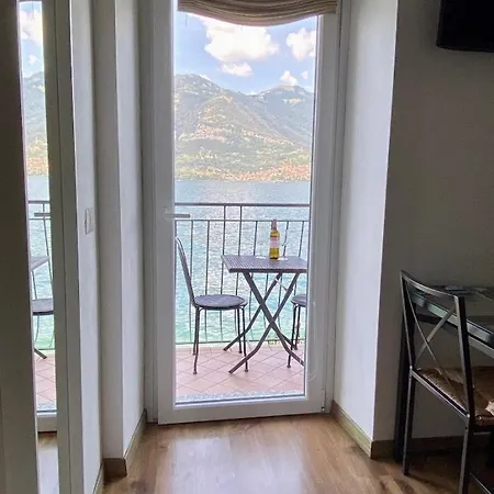 לינה וארוחת בוקר Nest On The לצנו